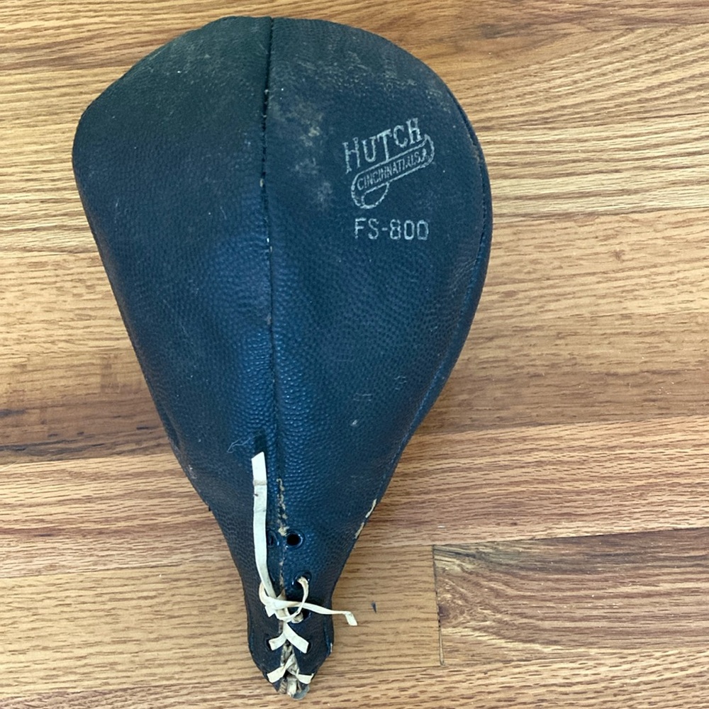 Vintage Hutch 800  Boxing Punching Black Leather Speed Bag Cincinnati USA.